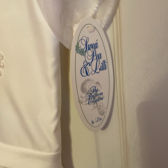 Girl’s Communion/flower girl dress - Picture 2 of 7